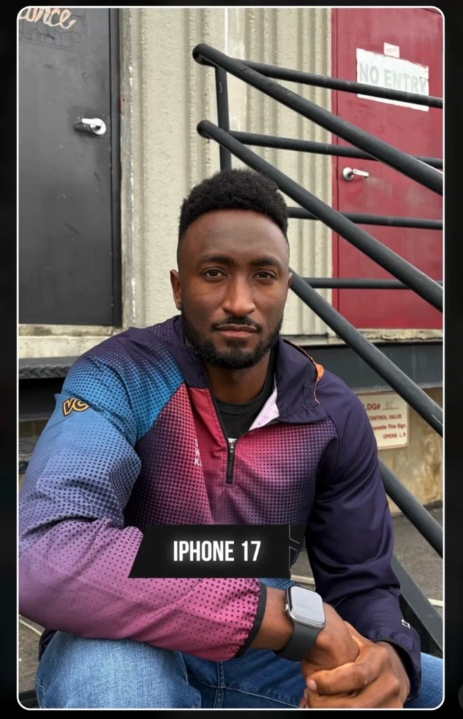 Marques Brownlee si è fatto una foto con ogni iPhone dal primo al 17, e i commenti non hanno pietà