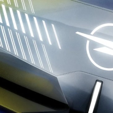 Opel svela la prossima concept, la station wagon STX
