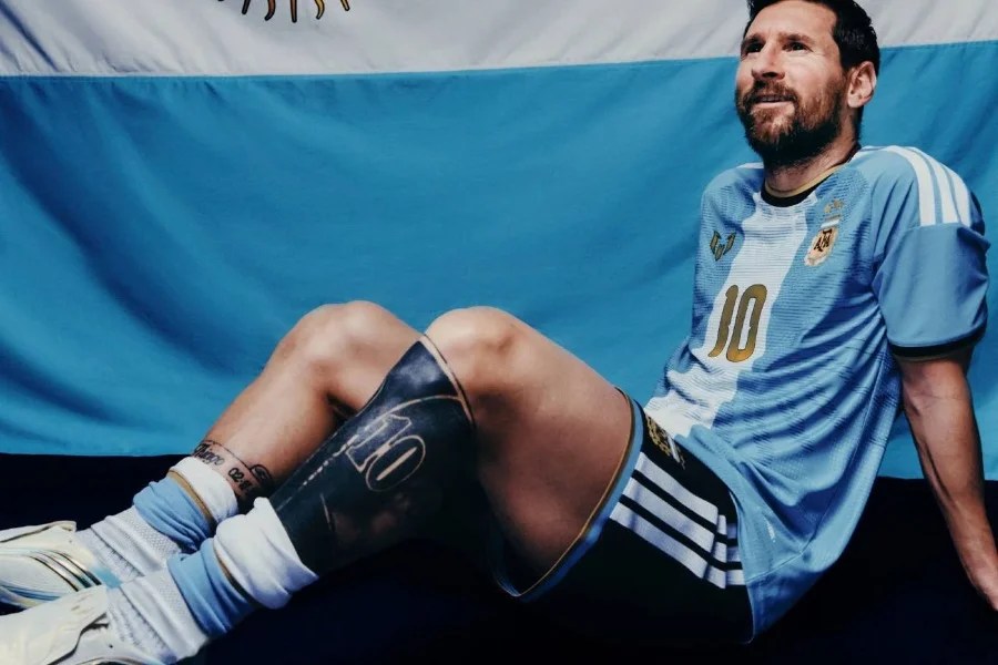 adidas celebra l'addio di Lionel Messi all'Argentina con un kit speciale 'Sol de Mayo'