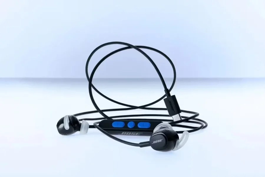 Bose torna al cavo: arrivano le nuove auricolari USB-C con cancellazione del rumore